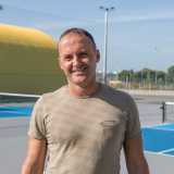 Ma perch� questo gioco piace cos� tanto? �� molto pi� facile del tennis: per praticarlo non si hanno bisogno di lezioni particolari o di grande allenamento�, ci spiega il 42enne Giancarlo Dellino, responsabile dell�Olimpic Center 